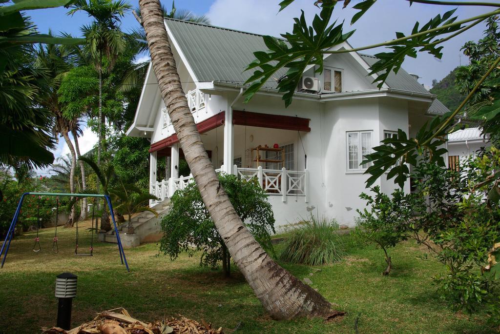 Вілла Le Domaine De Bacova Pointe Au Sel Екстер'єр фото